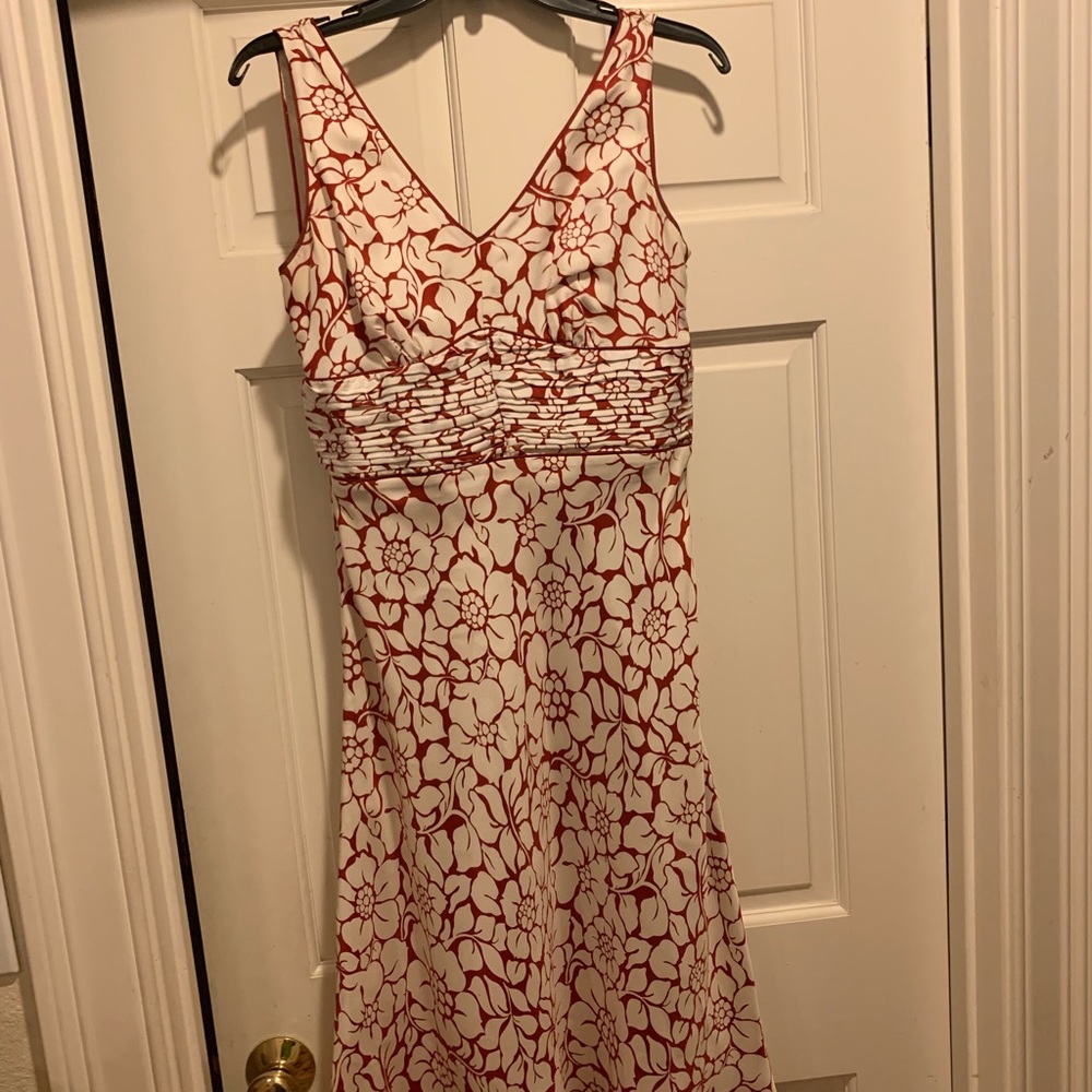Dress - Picture 3 of 4
